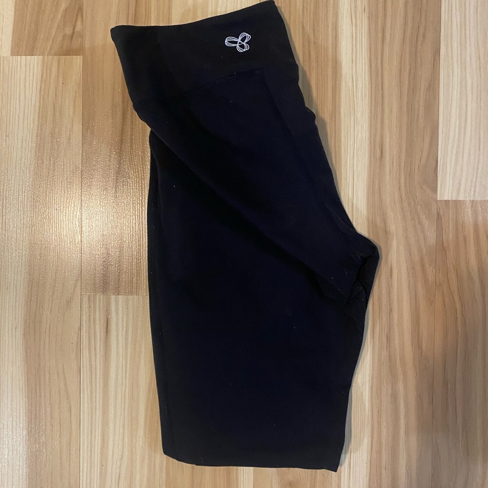TNA leggings